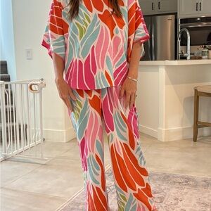 Natori Multicolor Leaf Print Wide Leg set